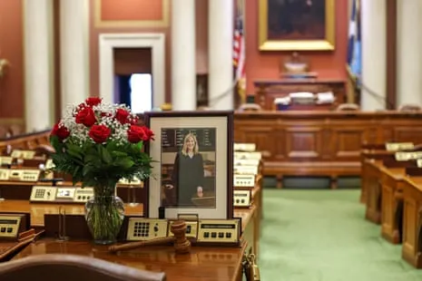 Minnesota Residents Head to Election Sites to Fill Position of Killed Lawmaker